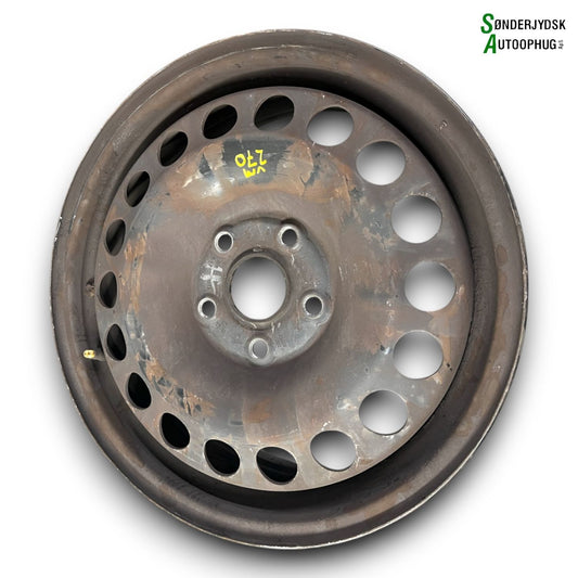 VW Touran 5T Fælg Med OEM Nr. 5QA601027C03C Fra VW Ophugger