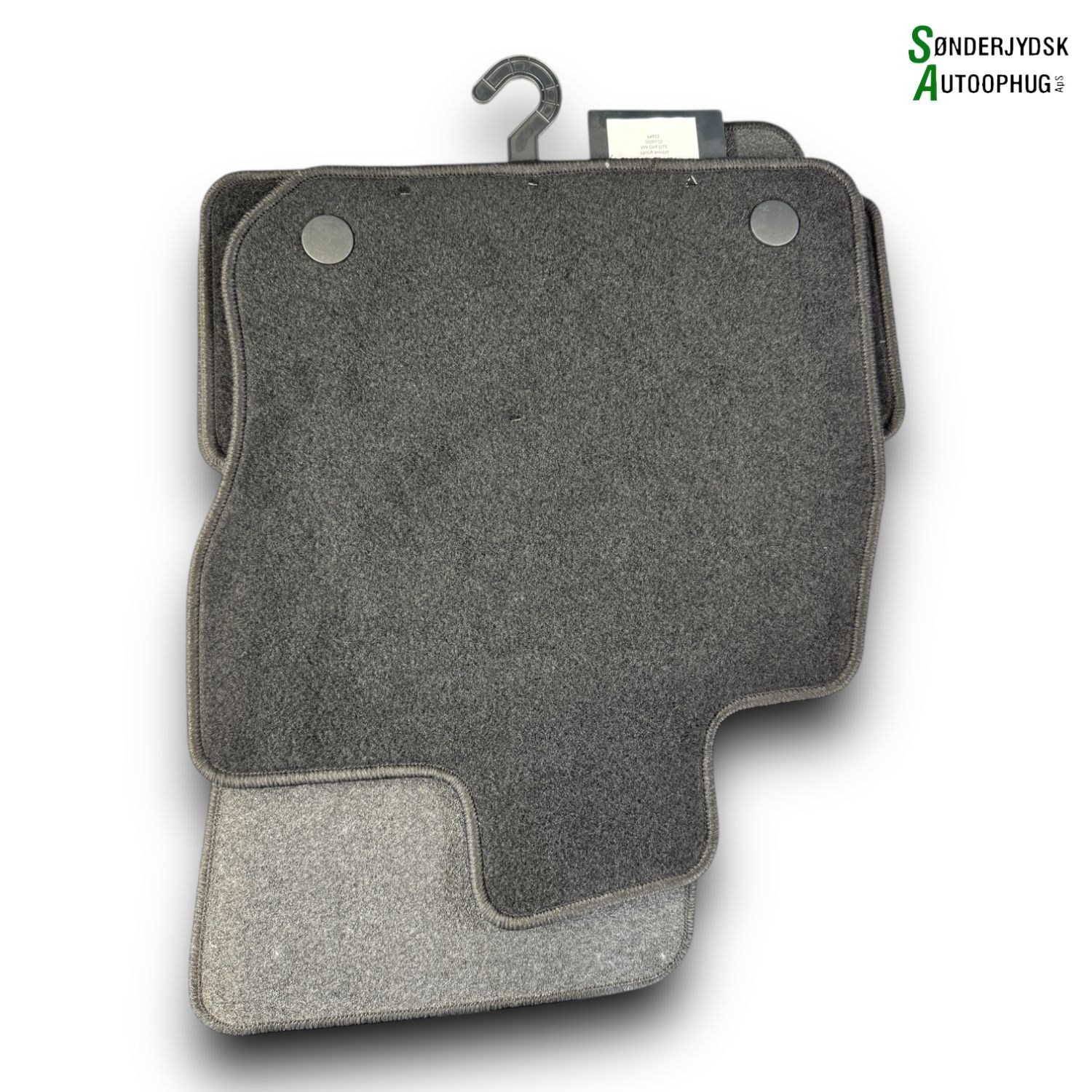 VW Golf 8 AU Bundmåtte Med OEM Nr. Ophugger Fra VW Ophugger