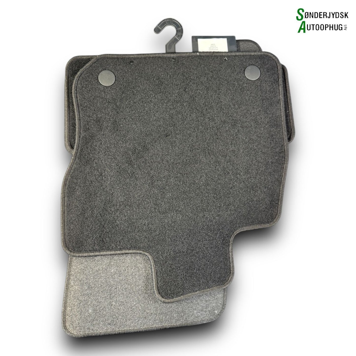 VW Golf 8 AU Bundmåtte Med OEM Nr. Ophugger Fra VW Ophugger