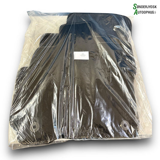 Cupra Cupra Formentor Bundmåtte Med OEM Nr. Ophugger Fra Cupra Ophugger