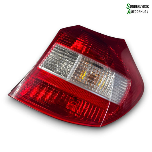 BMW 1-Serie E81/E82/E87 Baglygte Med OEM Nr. 63216924502 Fra BMW Ophugger