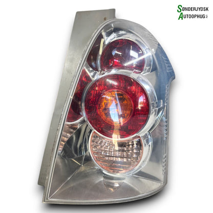 Toyota Corolla Verso Baglygte Med OEM Nr. 815510F020 Fra Toyota Ophugger