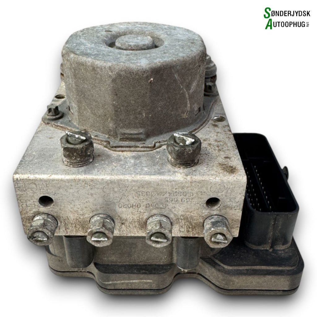 Peugeot 108 ABS Pumpe Med OEM Nr. 1611918680 Fra Peugeot Ophugger