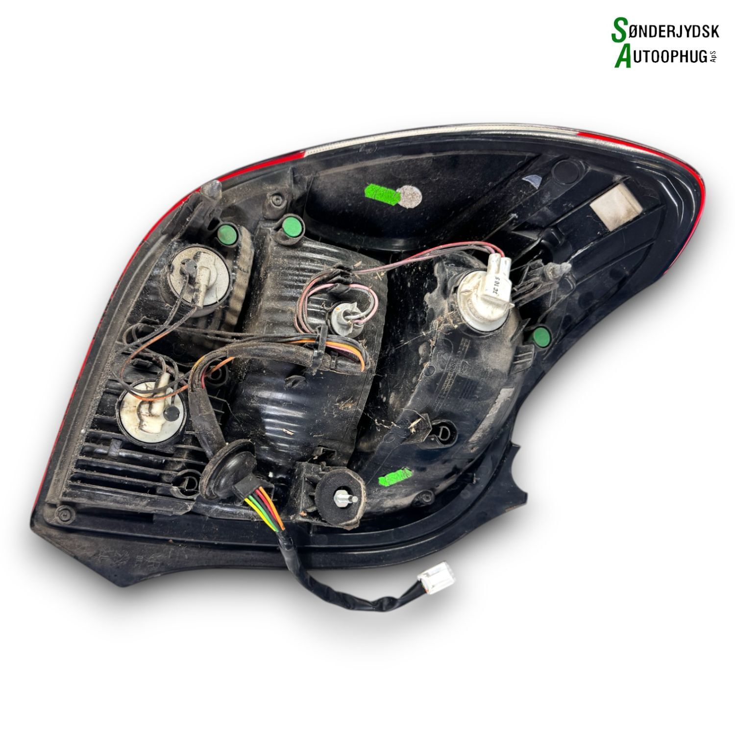 Peugeot 108 Baglygte Med OEM Nr. B000864480 Fra Peugeot Ophugger