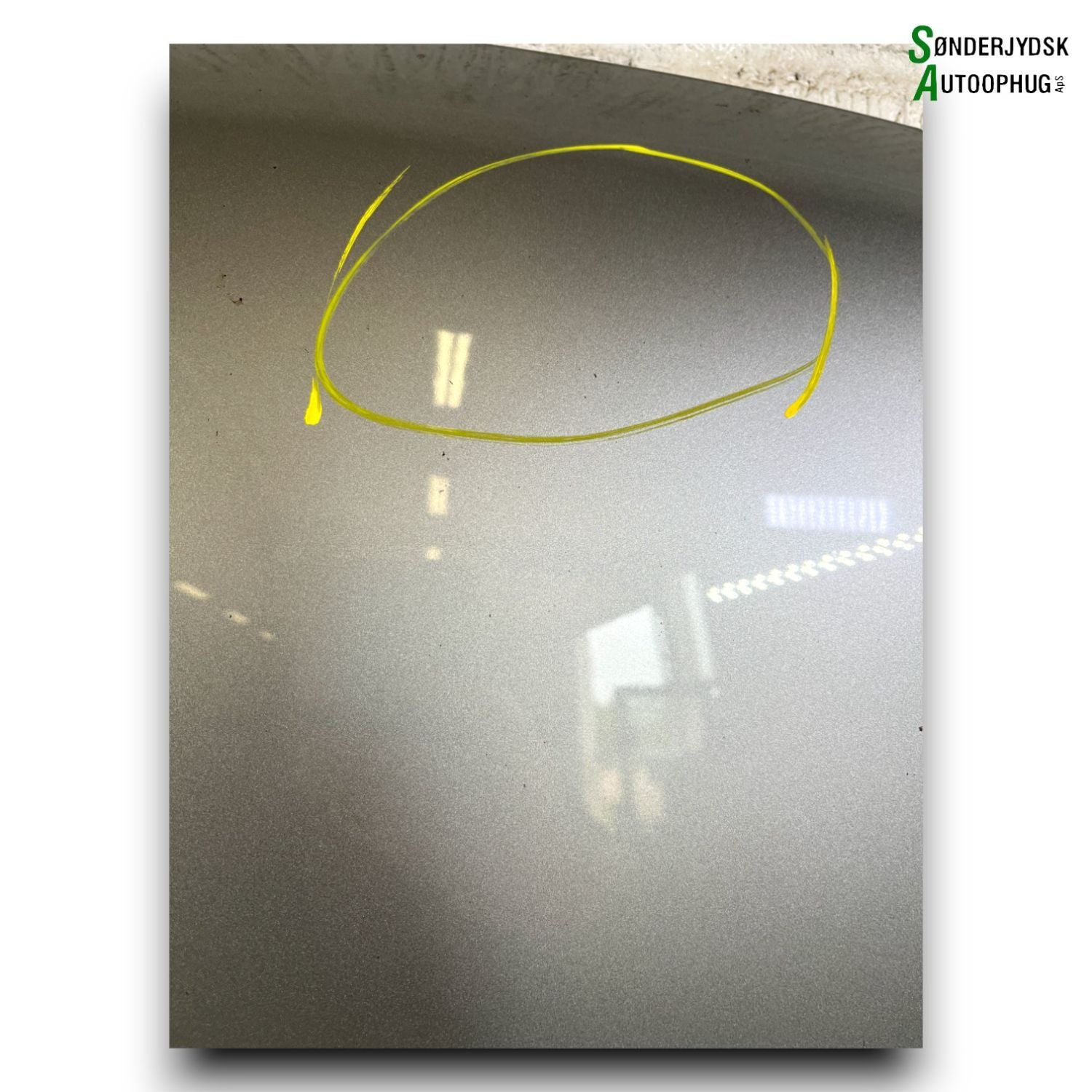 VW UP Fronthjelm Med OEM Nr. 1S0823031C Fra VW Ophugger