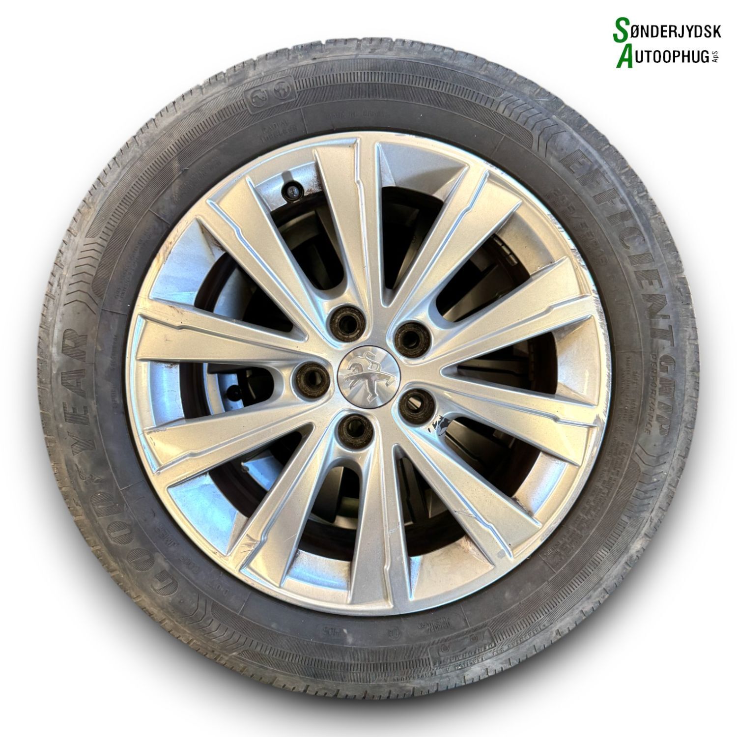 Peugeot 308 Fælge M/Sommerdæk Med OEM Nr. Ophugger Fra Peugeot Ophugger