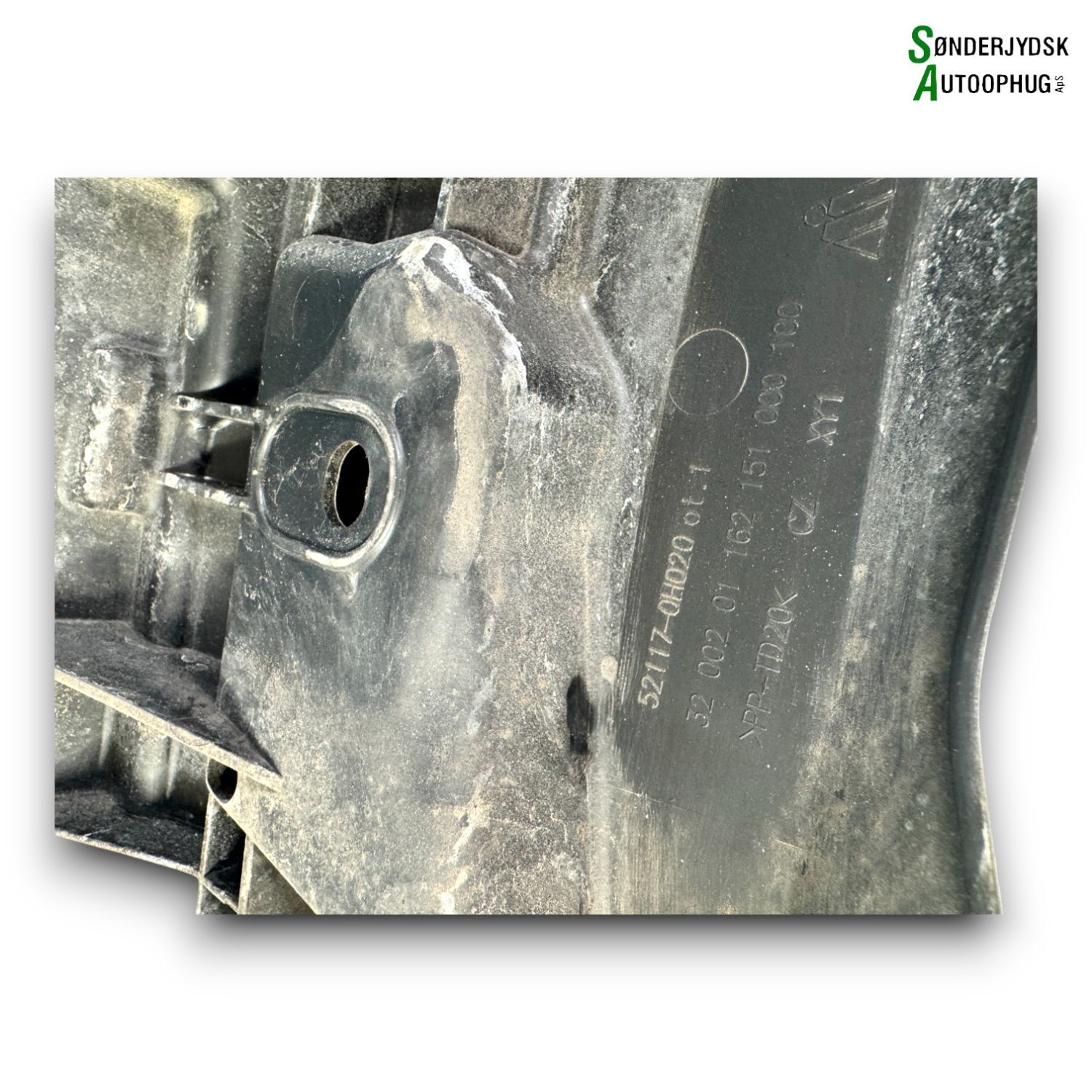 Peugeot 108 Låseplade Med OEM Nr. 1612227380 Fra Peugeot Ophugger