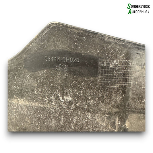 Peugeot 108 Frontgitter Med OEM Nr. 1612201680 Fra Peugeot Ophugger