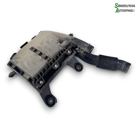 Peugeot 308 Luftfilterkasse  Med OEM Nr. 9806561080 Fra Peugeot Ophugger