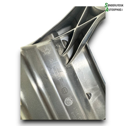 Peugeot 308 Luftfilterkasse  Med OEM Nr. 9806561080 Fra Peugeot Ophugger