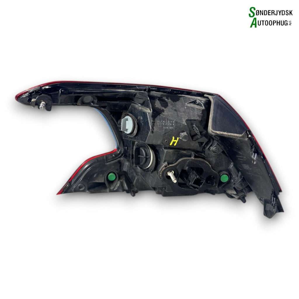 Peugeot 308 Baglygte Med OEM Nr. 9677817580 Fra Peugeot Ophugger