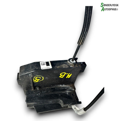 Peugeot 308 Dørlås Med OEM Nr. 9810309880 Fra Peugeot Ophugger