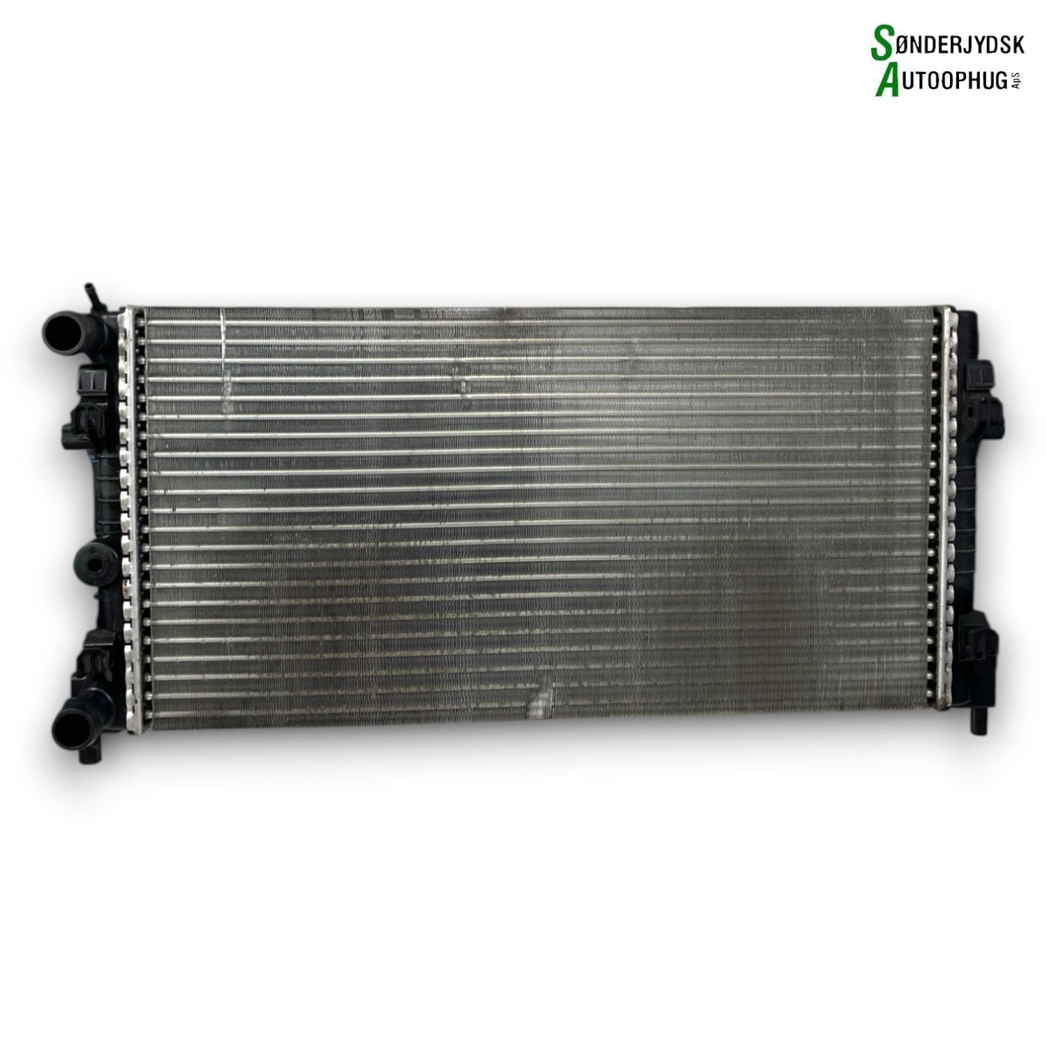 VW Polo AW Køler Med OEM Nr. 2Q0121253 Fra VW Ophugger