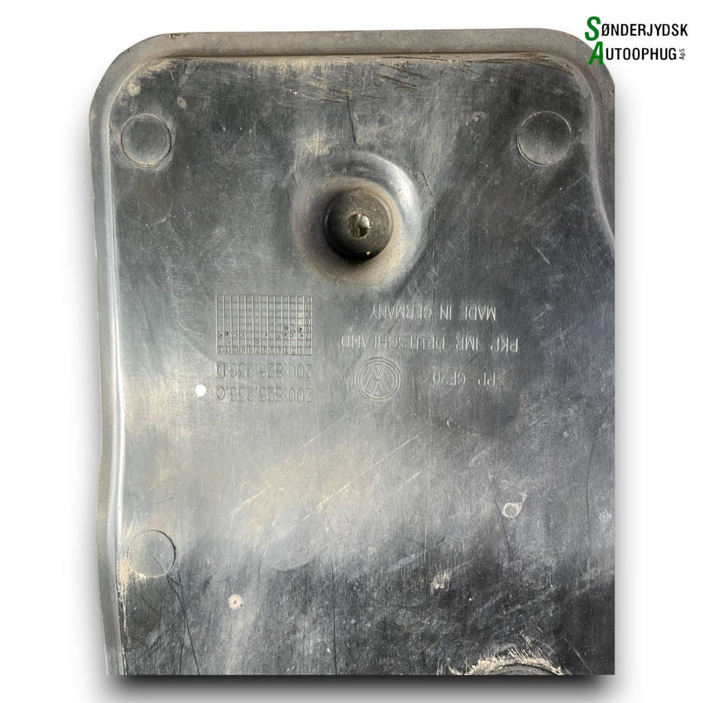 VW Polo Aw Motorskjold, Bund Med OEM Nr. 2G0825236C Fra VW Ophugger