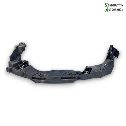 VW Polo AW Forlygteholder Med OEM Nr. 2G0805071B Fra VW Ophugger
