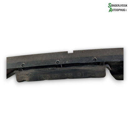VW Polo AW Front, Løsdele Med OEM Nr. 2Q0121332D Fra VW Ophugger