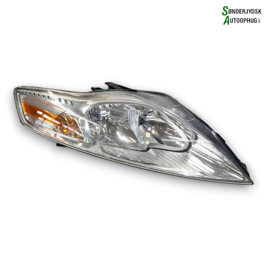 Ford Mondeo 4 Forlygte Med OEM Nr. 1802033 Fra Ford Ophugger