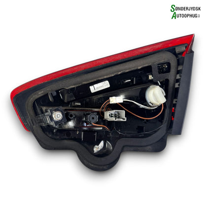 Ford Mondeo 4 Baglygte Med OEM Nr. 1764010 Fra Ford Ophugger