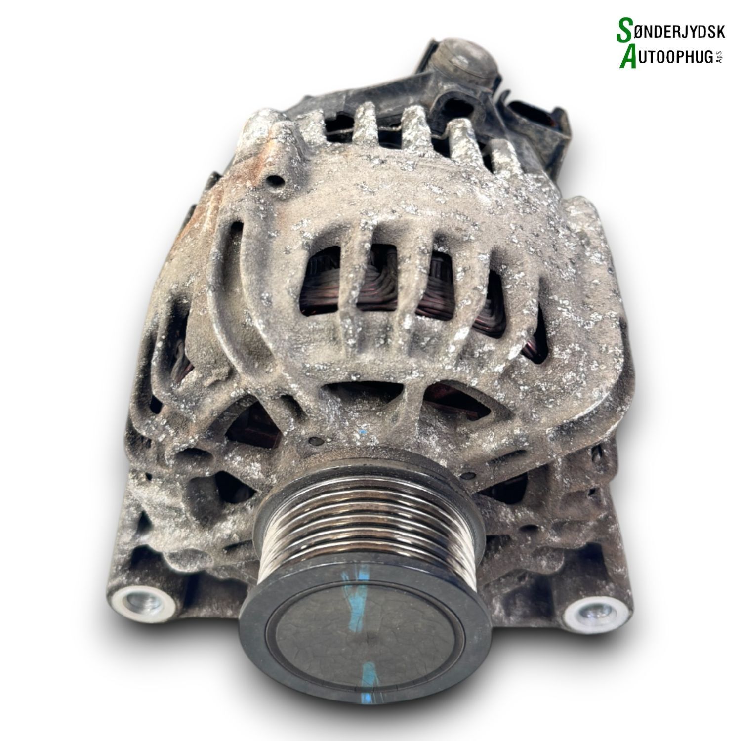 Ford Fiesta 7 Generator Med OEM Nr. 2321305 Fra Ford Ophugger