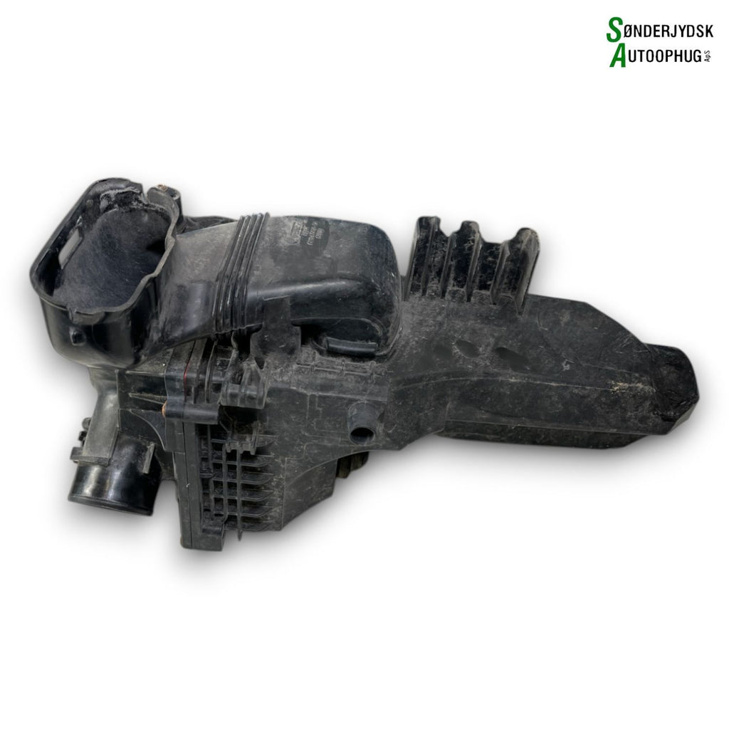 Ford Fiesta 7 Luftfilterkasse  Med OEM Nr. CN119C676EA Fra Ford Ophugger