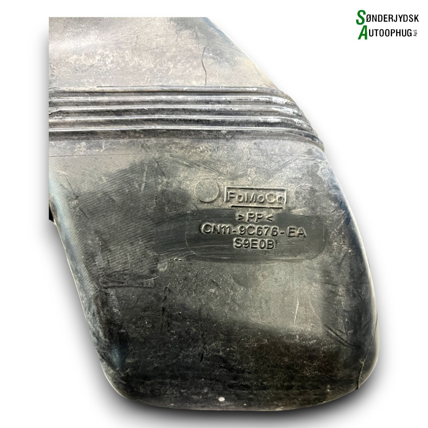 Ford Fiesta 7 Luftfilterkasse  Med OEM Nr. 2097415 Fra Ford Ophugger