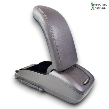 Opel Zafira C Tourer Armlæn Med OEM Nr. 13352618 Fra Opel Ophugger