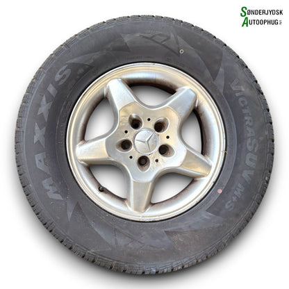 Mercedes ML W163 Fælge M/Vinter Dæk   Med OEM Nr. MAXXIS Fra Mercedes Ophugger