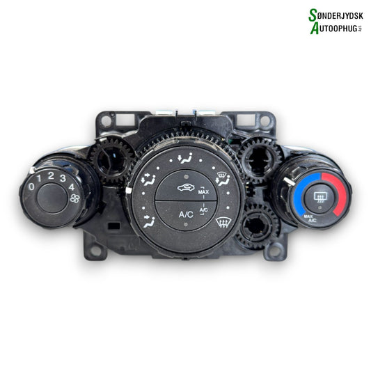Ford Fiesta 7 Varmeregulering Med OEM Nr. 1910652 Fra Ford Ophugger