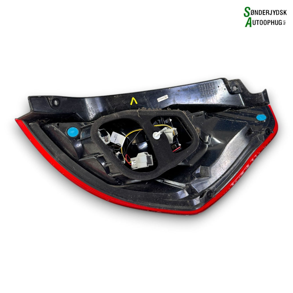 Ford Fiesta 7 Baglygte Med OEM Nr. 5574149 Fra Ford Ophugger