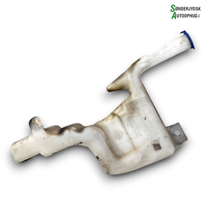 Ford Fiesta 7 Sprinklerbeholder Med OEM Nr. 1764300 Fra Ford Ophugger