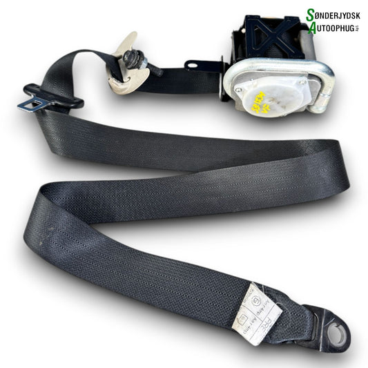 Nissan Micra K13 Sikkerhedsseler For Med OEM Nr. Ophugger Fra Nissan Ophugger