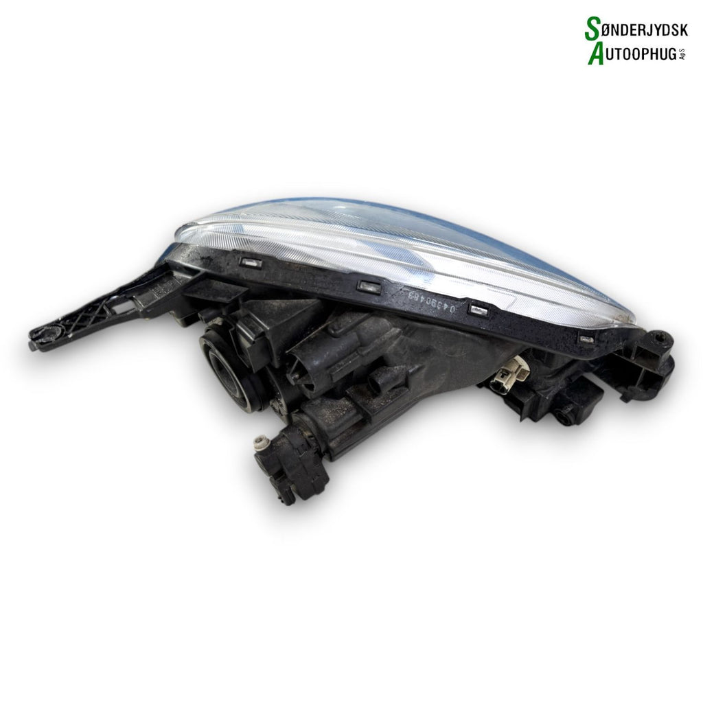 Nissan Micra K13 Forlygte Med OEM Nr. 260601HB0A Fra Nissan Ophugger