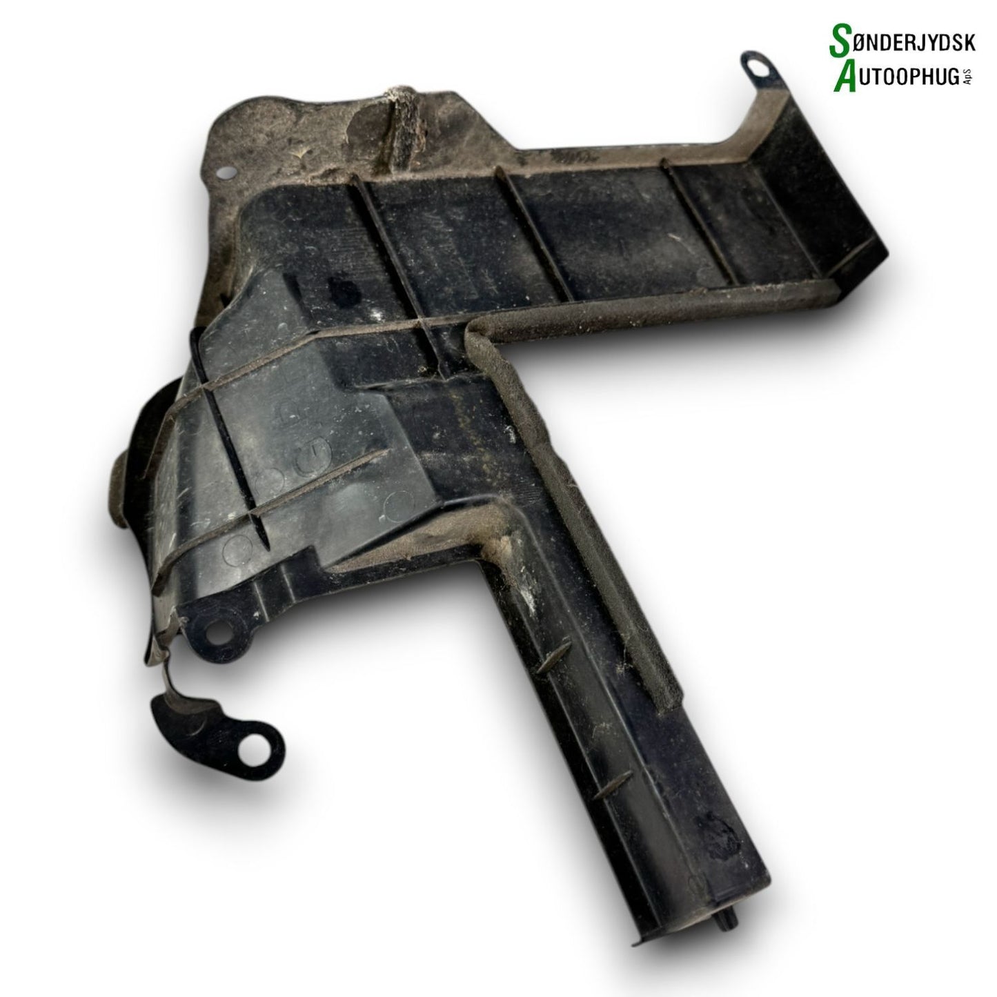 Nissan NV200 Front, Løsdele Med OEM Nr. 628223LS0A Fra Nissan Ophugger