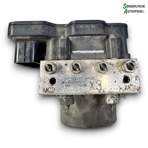 Toyota Aygo ABS Pumpe Med OEM Nr. 445400H030 Fra Toyota Ophugger