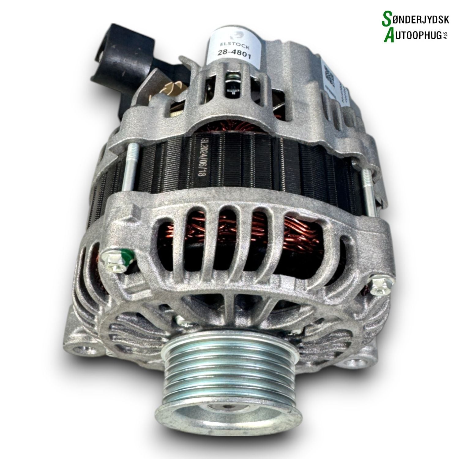 Peugeot 407 Generator Med OEM Nr. 57056N Fra Peugeot Ophugger