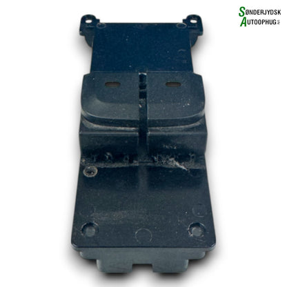 Hyundai I10 Kontakt Rudehejs Med OEM Nr. 93570B4100PFH	 Fra Hyundai Ophugger