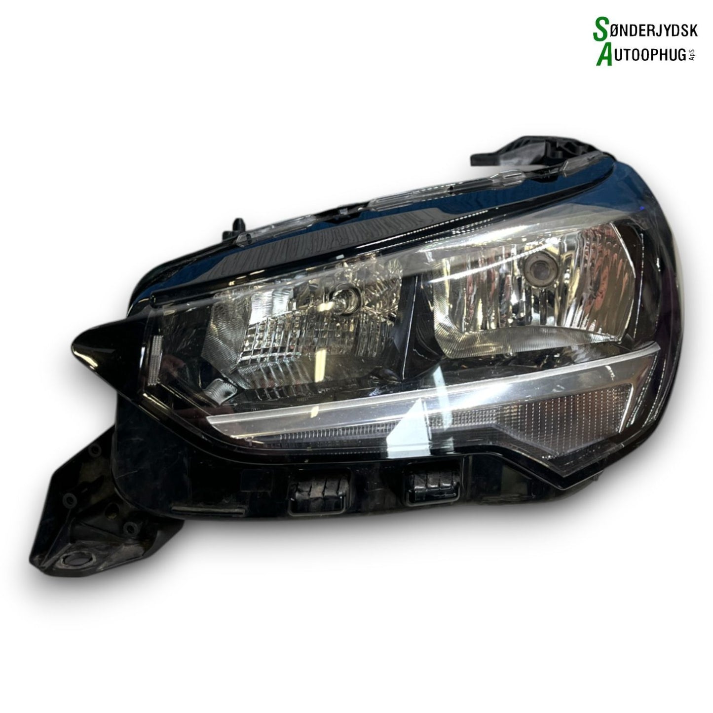 Opel Corsa F Forlygte Med OEM Nr. 39162648 Fra Opel Ophugger