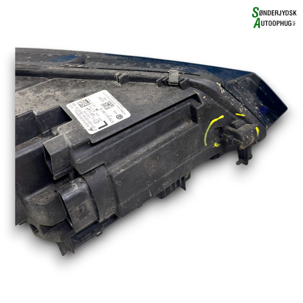 VW Touran 5T Forlygte Med OEM Nr. 5TB941081A Fra VW Ophugger