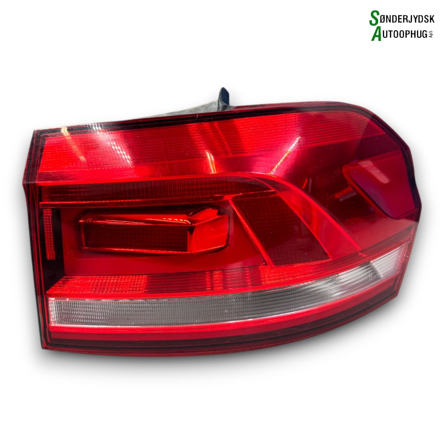 VW Touran 5T Baglygte Med OEM Nr. 5TA945096D Fra VW Ophugger