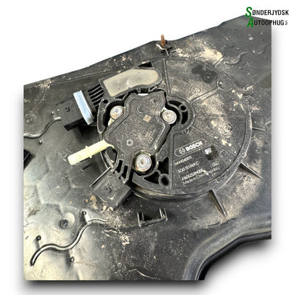 VW Touran 5T Additivbeholder Med OEM Nr. 5QA131877B Fra VW Autoophug