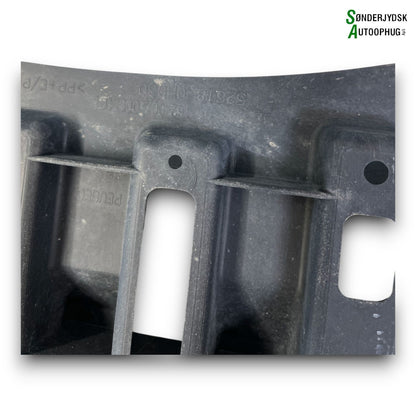 Peugeot 108 Motorskjold, Bund Med OEM Nr. B000812480	 Fra Peugeot Ophugger