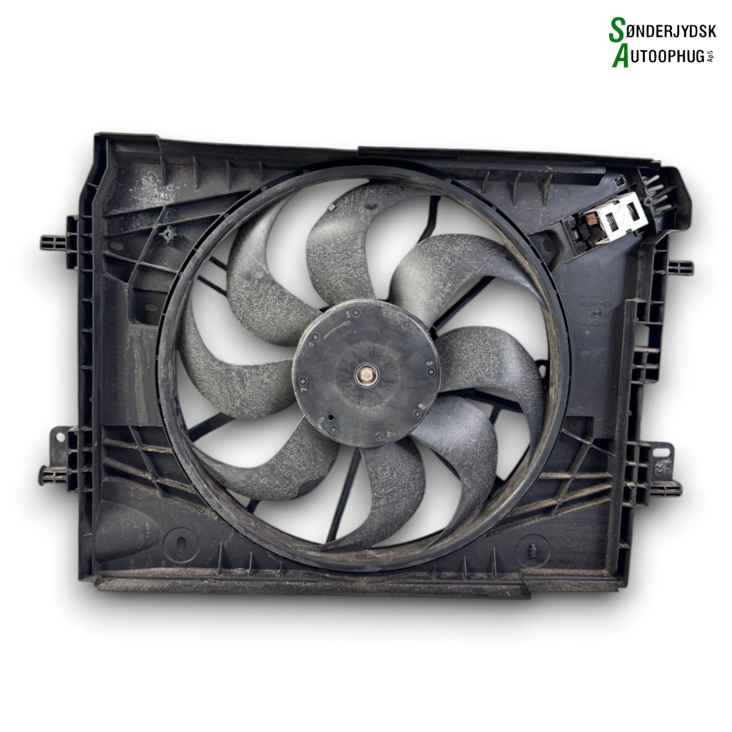 Renault Clio 4 Kølerblæser El Med OEM Nr. 214814116R Fra Renault Ophugger