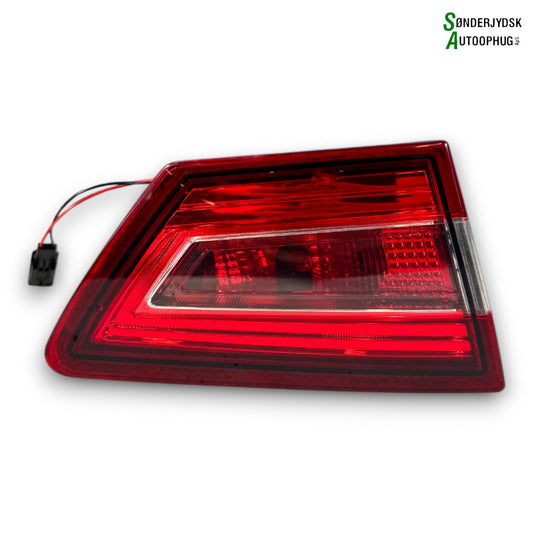 Renault Clio 4 Baglygte Med OEM Nr. 265552424R Fra Renault Ophugger