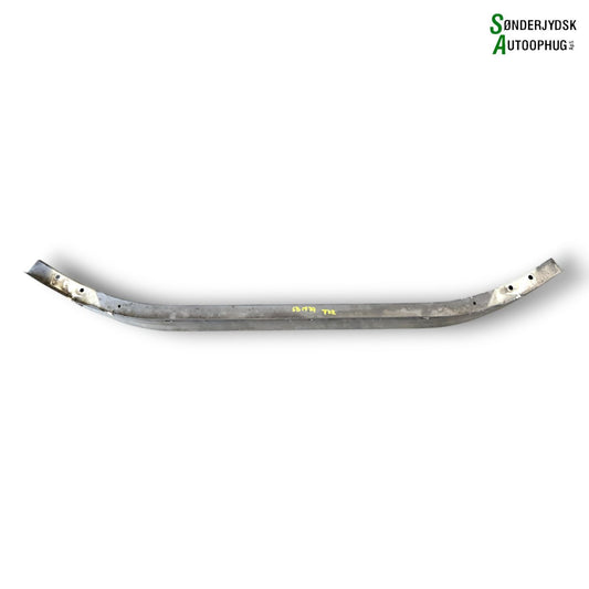 Opel Insignia A Kofangerstiver Med OEM Nr. 13235552 Fra Opel Ophugger