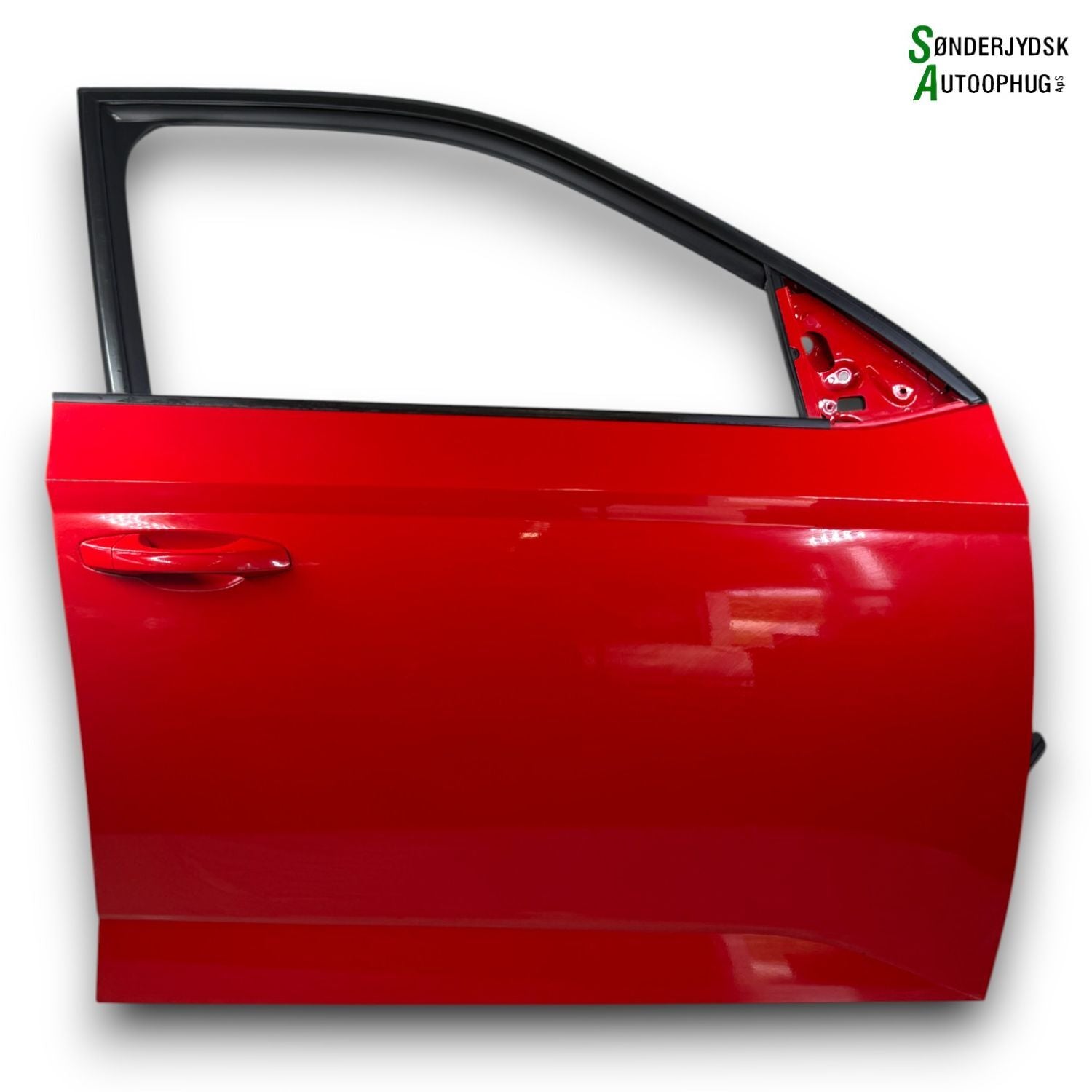 Skoda Fabia Fordør H Med OEM Nr. 6V0831056A Fra Skoda Ophugger