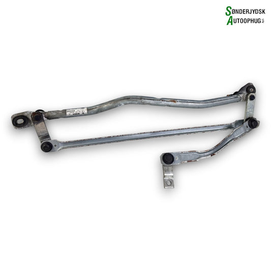 Audi A6 Viskertræk Med OEM Nr. 4F1955601 Fra Audi Ophugger