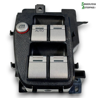 Ford Fiesta 6 Kontakt Rudehejs Med OEM Nr. Ophugger Fra Ford Ophugger