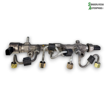 VW Passat 3G Rail Bro Med OEM Nr. 03L130301AR Fra VW Ophugger