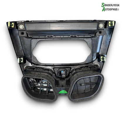 Opel Karl Radioforplade Med OEM Nr. 94540419 Fra Opel Ophugger