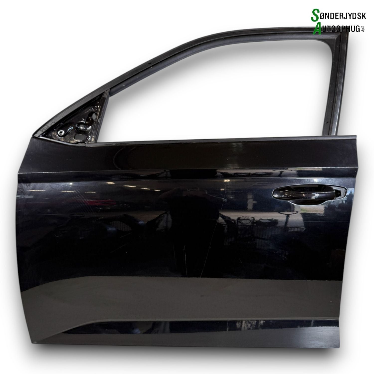 Skoda Fabia Fordør V Med OEM Nr. 6V0831055A Fra Skoda Ophugger